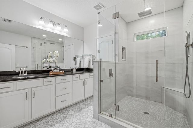 13105 CANOPY CREEK DRIVE, Tampa, FL 33625