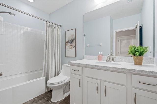 13105 CANOPY CREEK DRIVE, Tampa, FL 33625
