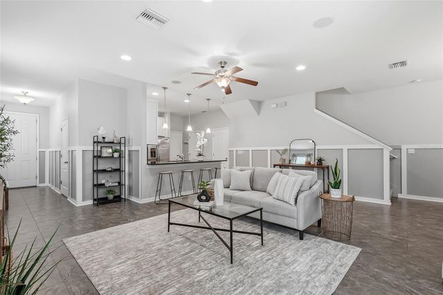 13105 CANOPY CREEK DRIVE, Tampa, FL 33625
