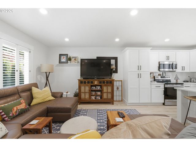 1935 OCEAN HIGHLANDS Pkwy, Netarts, OR 97143