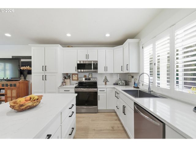 1935 OCEAN HIGHLANDS Pkwy, Netarts, OR 97143