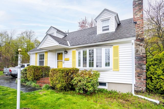 168 Apricot St, Worcester, MA 01603