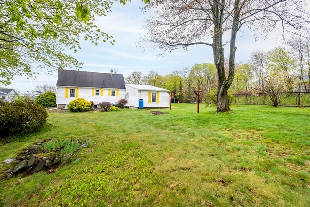 168 Apricot St, Worcester, MA 01603
