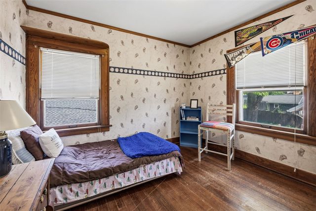1105 Maplewood Drive NE, Cedar Rapids, IA 52402
