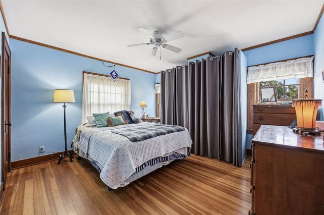 1105 Maplewood Drive NE, Cedar Rapids, IA 52402