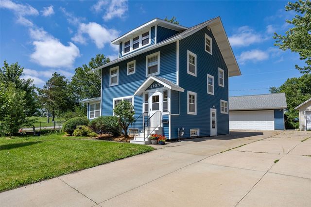 1105 Maplewood Drive NE, Cedar Rapids, IA 52402