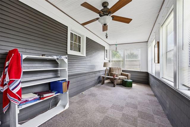 1105 Maplewood Drive NE, Cedar Rapids, IA 52402