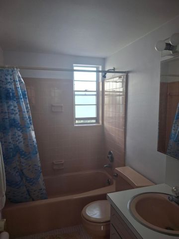 311 E Ocean Avenue 207, Lantana, FL 33462