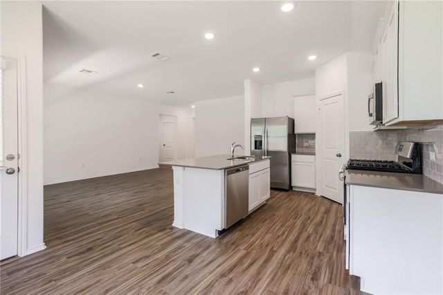 10724 Steinbeck DR, Austin, TX 78747