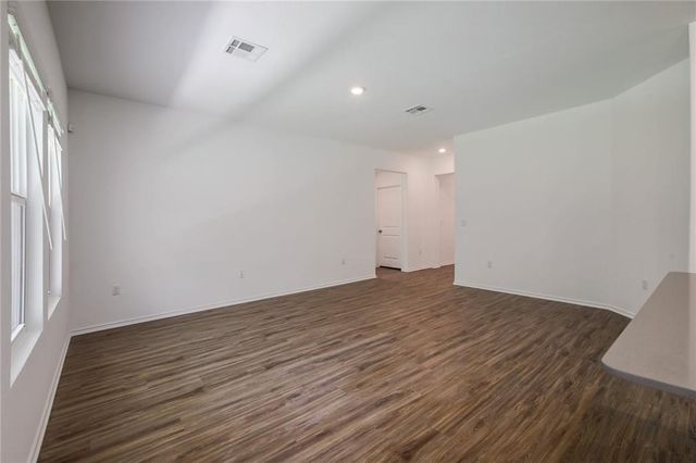 10724 Steinbeck DR, Austin, TX 78747