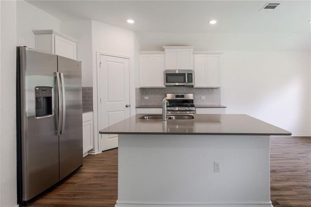10724 Steinbeck DR, Austin, TX 78747
