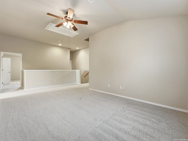 5819 Quiet Glen Dr, San Antonio, TX 78240