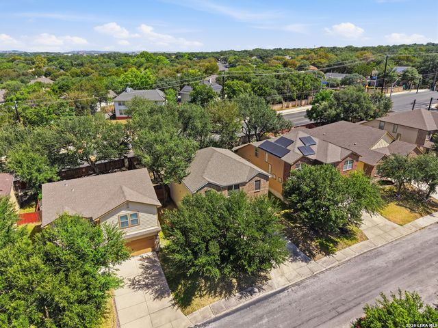 5819 Quiet Glen Dr, San Antonio, TX 78240