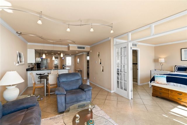 4000 Surfside Blvd 508, Corpus Christi, TX 78402