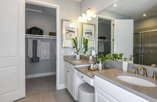 3233 TORTA COURT, Bradenton, FL 34211