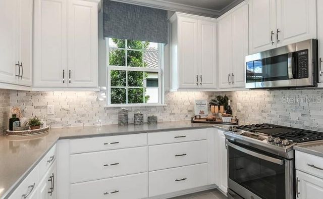 3233 TORTA COURT, Bradenton, FL 34211