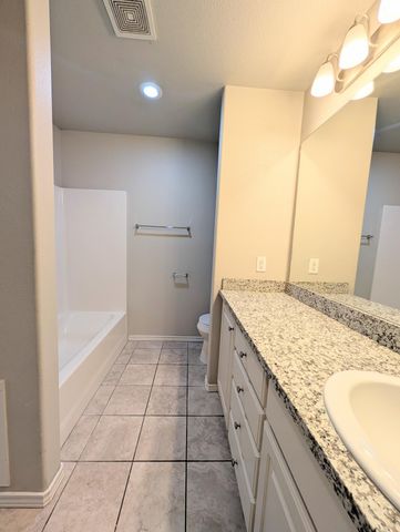 8710 12th Street, Lubbock, TX 79416