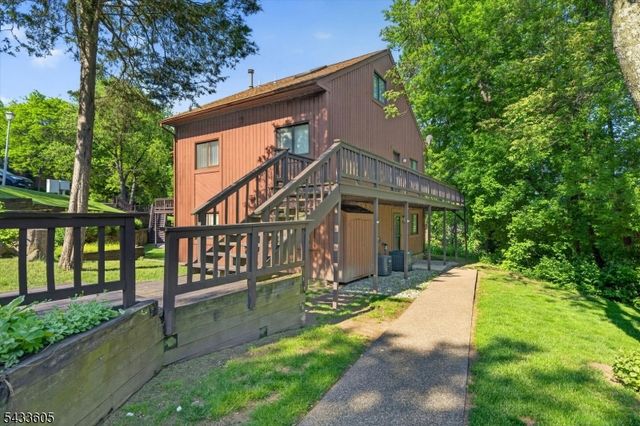11 Great Gorge Dr 1, Vernon Twp., NJ 07462
