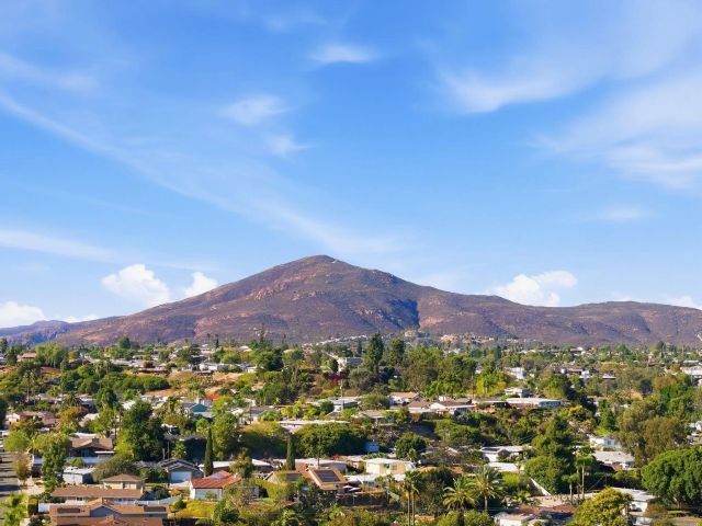 8220 Vincetta Dr 55, La Mesa, CA 91942