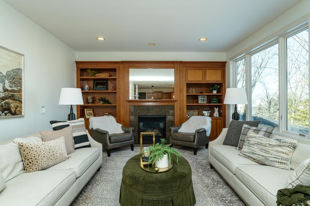 2921 4th Street SW, Rochester, MN 55902