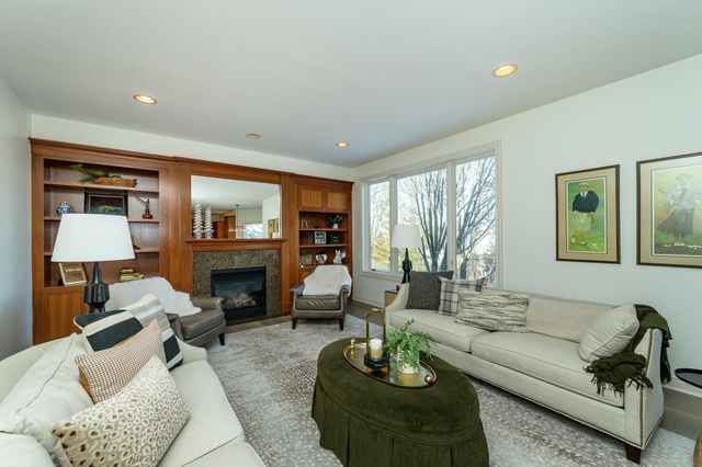 2921 4th Street SW, Rochester, MN 55902