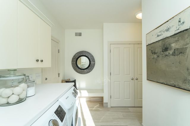 2921 4th Street SW, Rochester, MN 55902