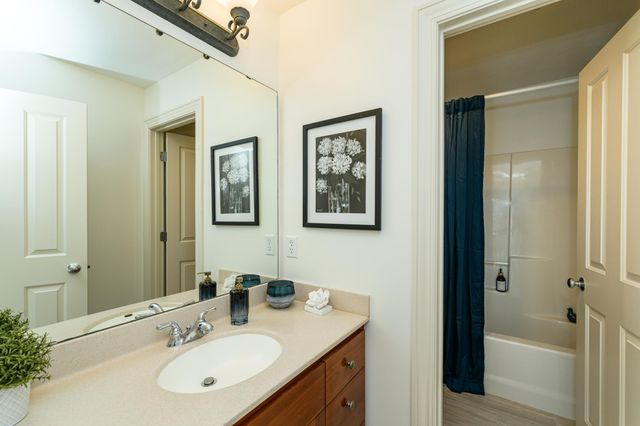 2921 4th Street SW, Rochester, MN 55902