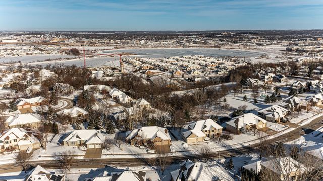 2921 4th Street SW, Rochester, MN 55902