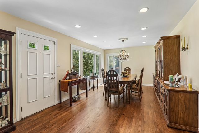 2870 Alden Lane, Des Plaines, IL 60018