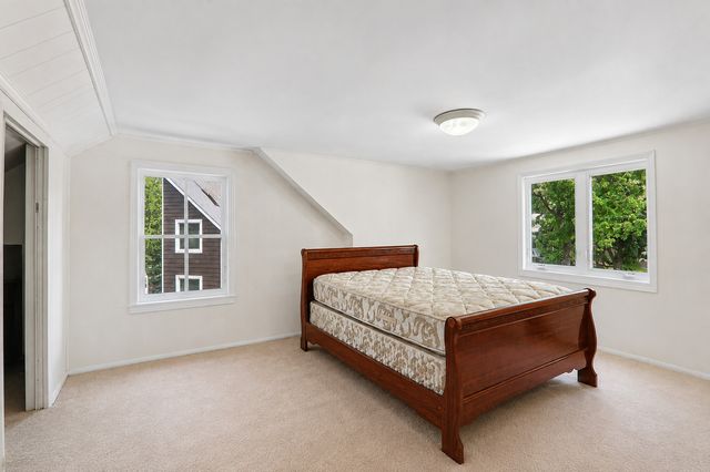 2870 Alden Lane, Des Plaines, IL 60018