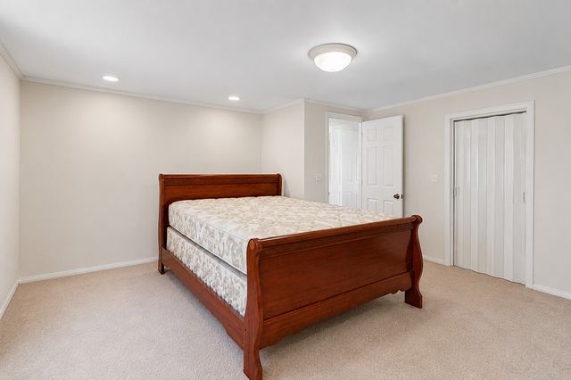 2870 Alden Lane, Des Plaines, IL 60018