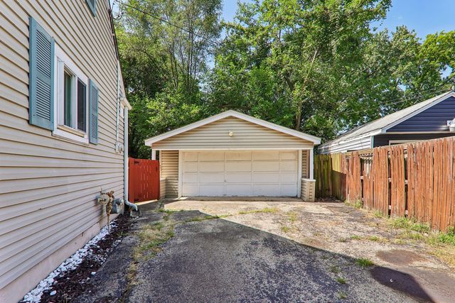 2870 Alden Lane, Des Plaines, IL 60018