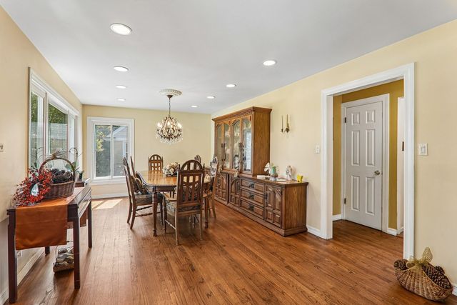 2870 Alden Lane, Des Plaines, IL 60018