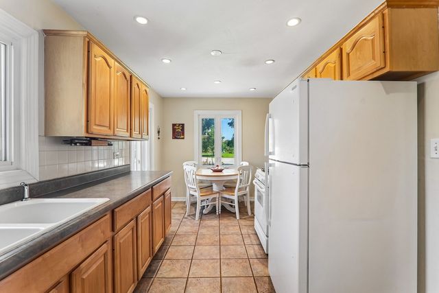 2870 Alden Lane, Des Plaines, IL 60018