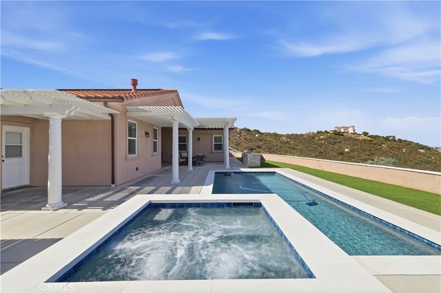 20451 Paseo Montana, Murrieta, CA 92562