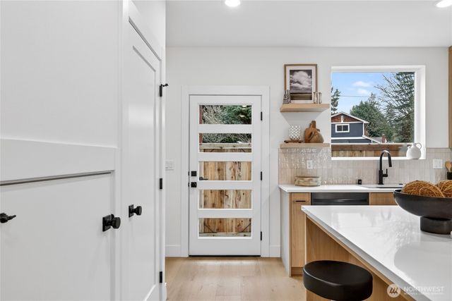 11013 Goodwin Way NE, Seattle, WA 98125