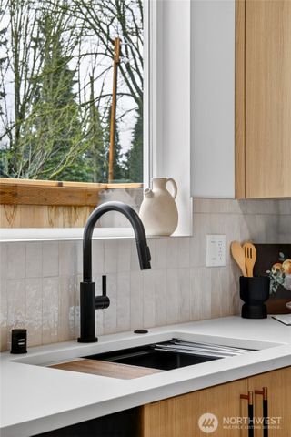 11013 Goodwin Way NE, Seattle, WA 98125