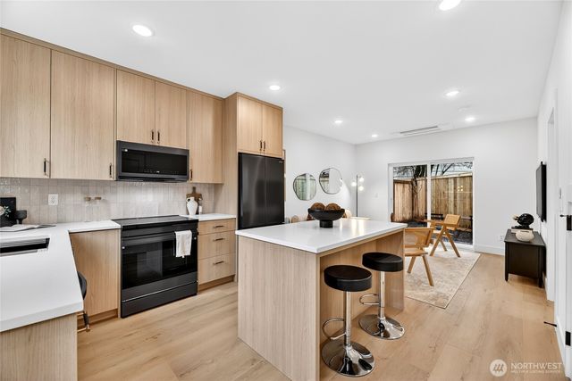 11013 Goodwin Way NE, Seattle, WA 98125