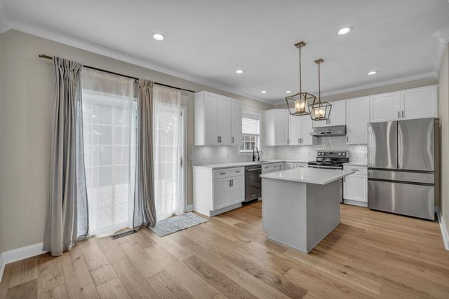 6175 El Camino Drive, Plain City, OH 43064