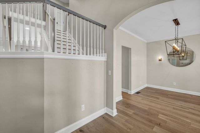 6175 El Camino Drive, Plain City, OH 43064