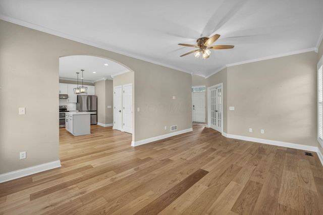 6175 El Camino Drive, Plain City, OH 43064