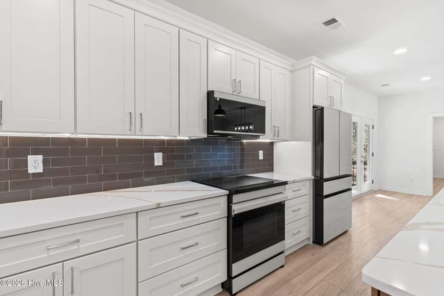 355 S Middleton Drive NW, Calabash, NC 28467