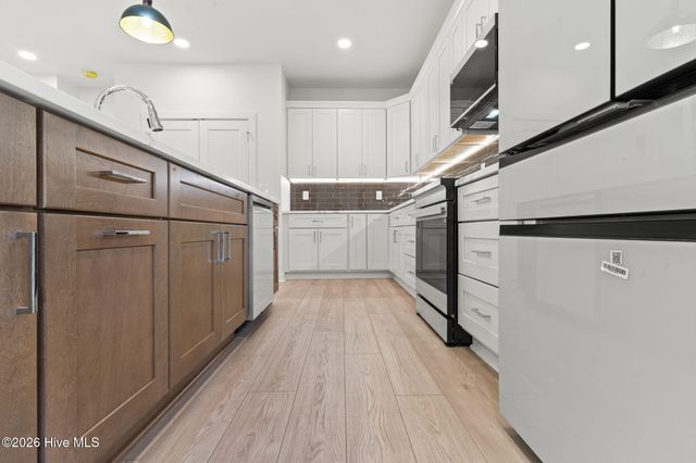 355 S Middleton Drive NW, Calabash, NC 28467