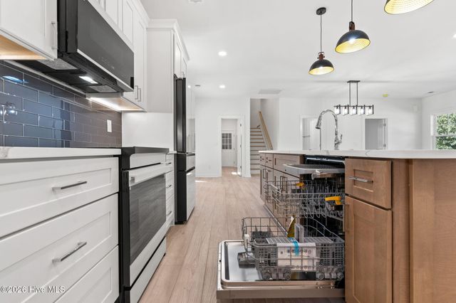 355 S Middleton Drive NW, Calabash, NC 28467