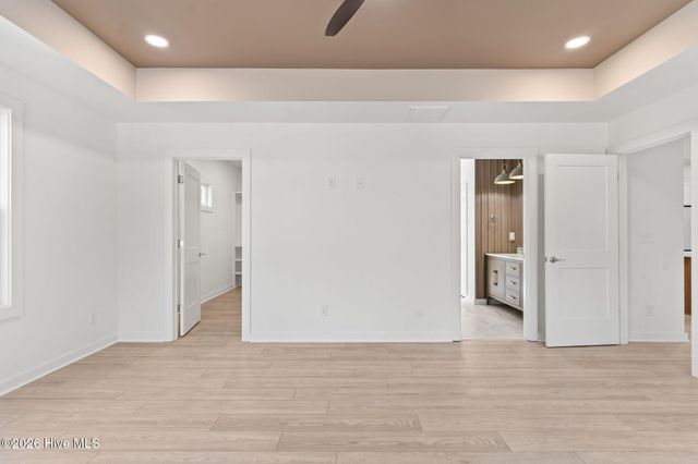 355 S Middleton Drive NW, Calabash, NC 28467