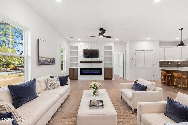 355 S Middleton Drive NW, Calabash, NC 28467