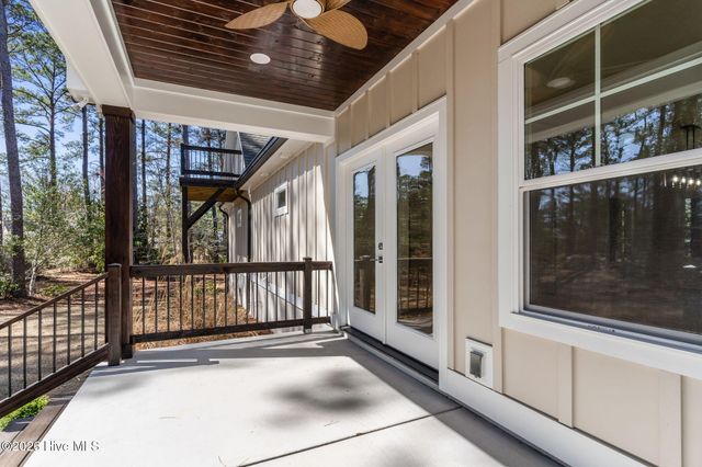 355 S Middleton Drive NW, Calabash, NC 28467