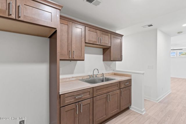 355 S Middleton Drive NW, Calabash, NC 28467