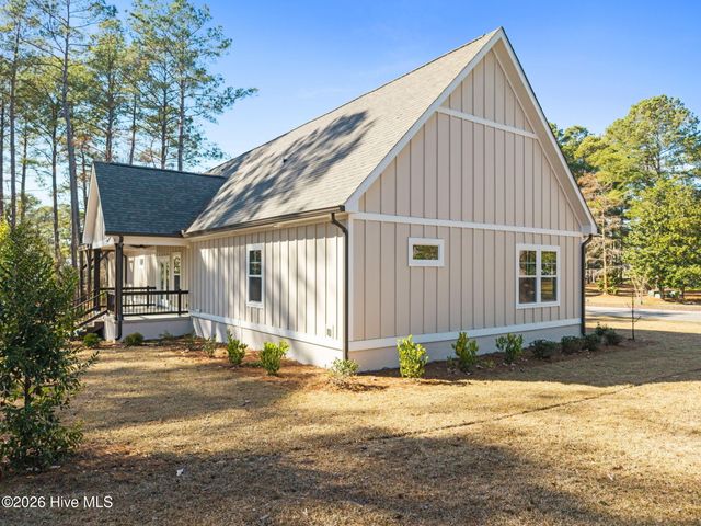 355 S Middleton Drive NW, Calabash, NC 28467