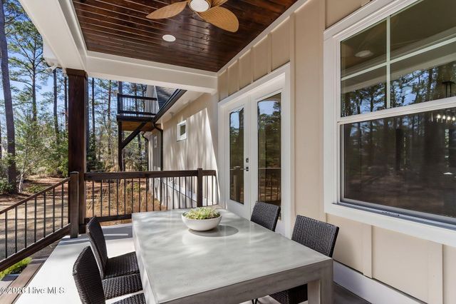 355 S Middleton Drive NW, Calabash, NC 28467